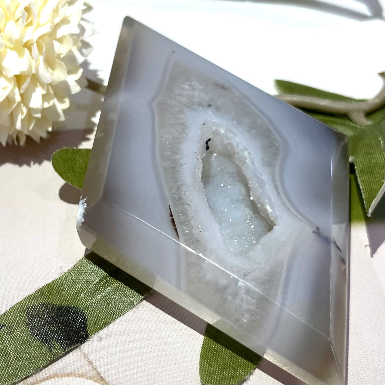 6~7 Counts Rhombus Geode Agate Healing Crystal Home Decor From IG Crystal