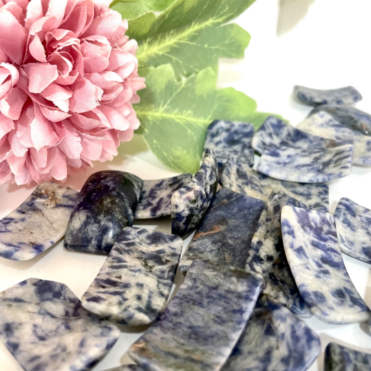 350g Natural Sodalite Crystals Raw Rough Slice Stones Slice Chunks Stone For Cabochon Reiki Crytsal Healing Home Decor From IG Crystal