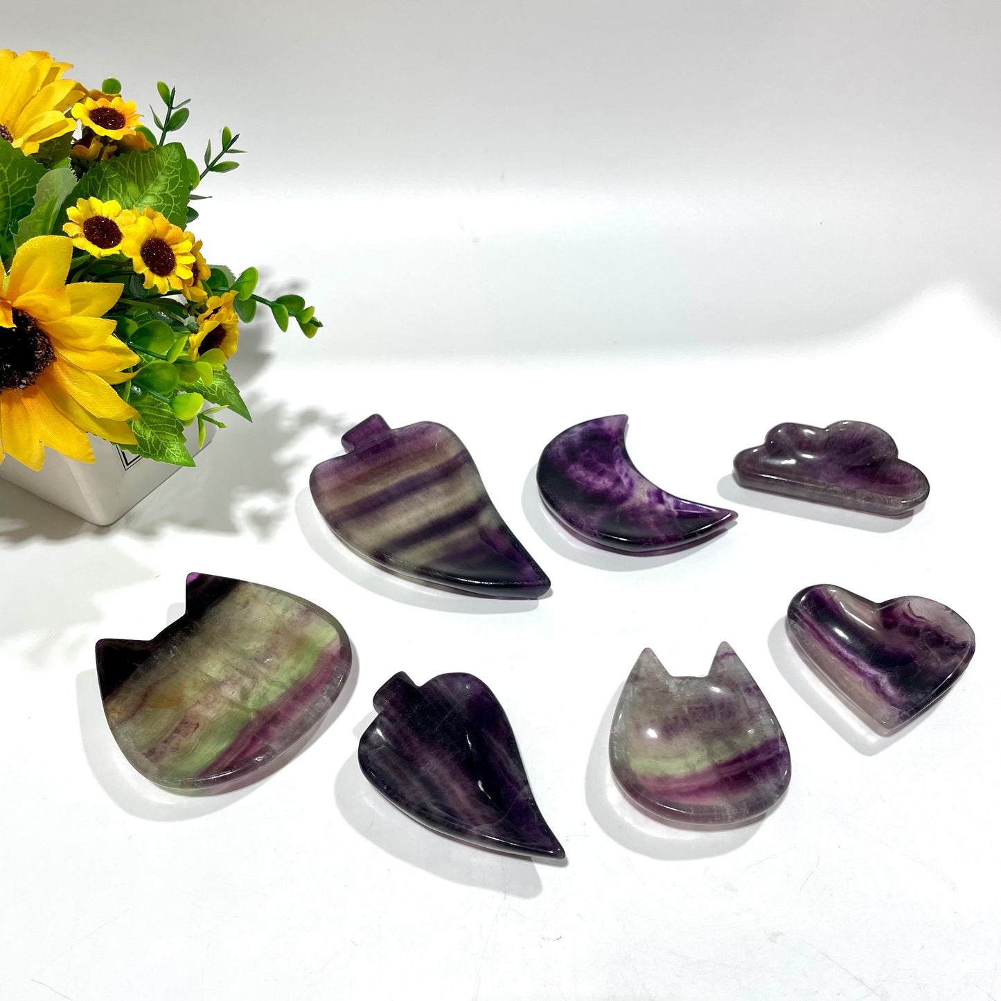 3~4 Counts Fluorite Bowl Heart Cloud Moon Cat Leaf Shape Hand Polished Gem Stone Bowls Natural Raw Crystal Decorative Dish Jewelry Storage Agate Bowl for Meditation Reiki Healing From IG Crystal
