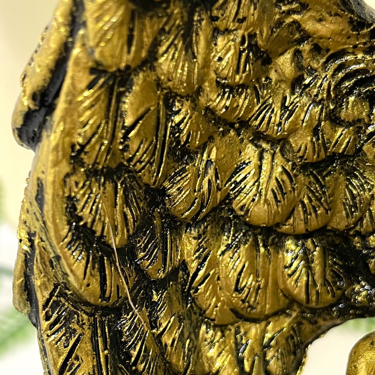 1PCS Eagle Stand Golden Healing Stone Home Decoration For Crystal Ball From IG Crystal
