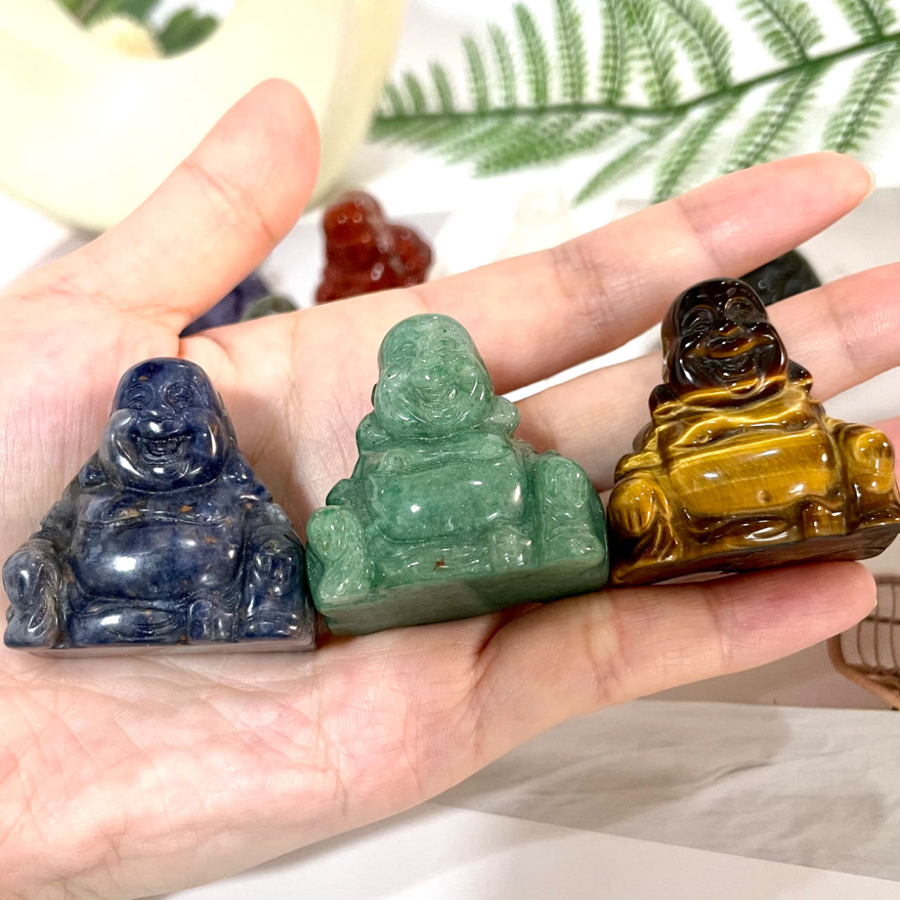 4 Counts Different Materials 1.5 Inch Buddha Crystal Rose Quartz Clear Quartz Yellow Tiger Eye Amethyst Sodalite Green Aventurine Rohdnite Kiwi Jasper Healing Crystal Home Decoration From IG Crystal