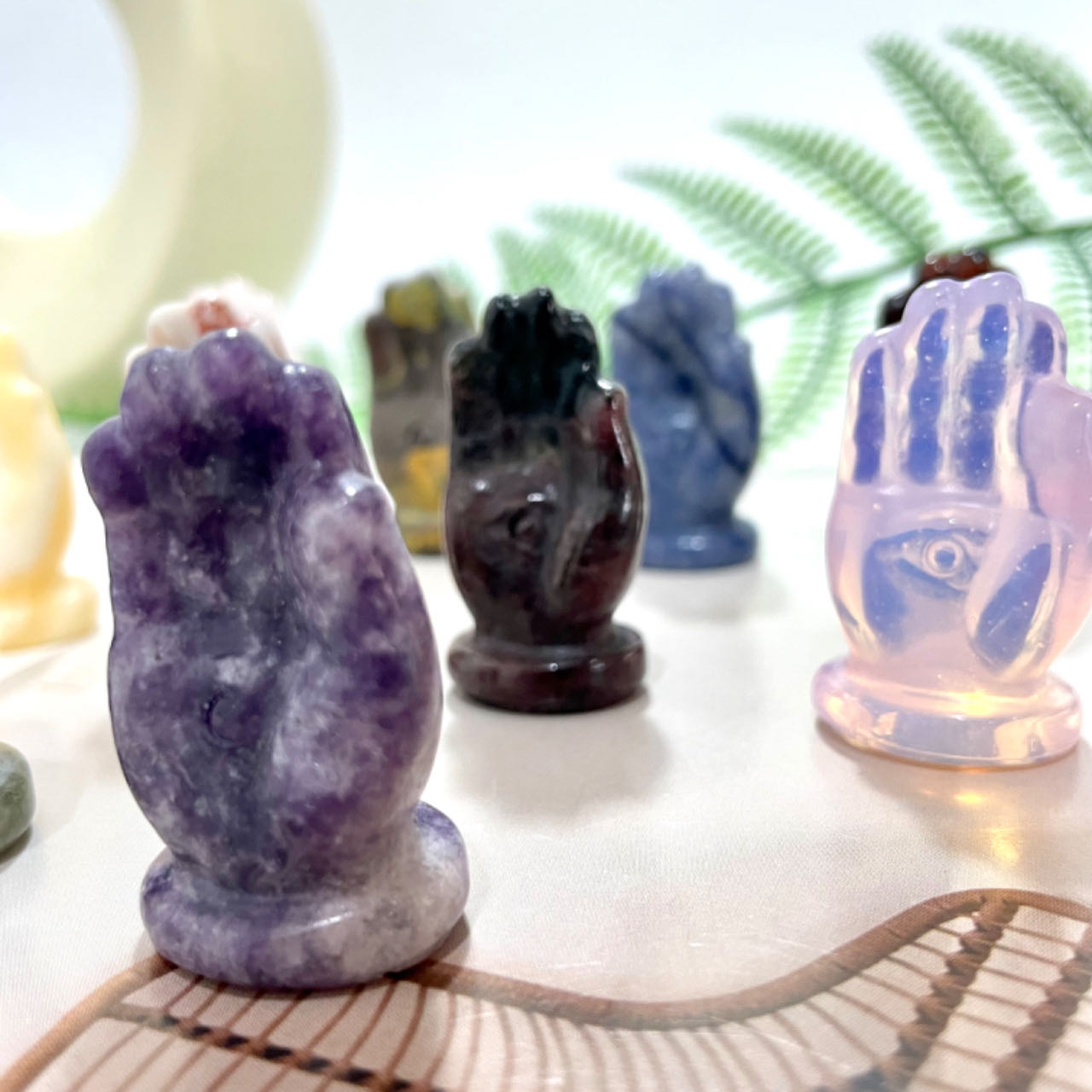 10 Counts Different Material 1.5 Inch Buddha's-hand Crystal Rose Quartz Clear Quartz Kiwi Jasper Sodalite Amethyst Opalite Unakite Healing Crystal From IG Crystal