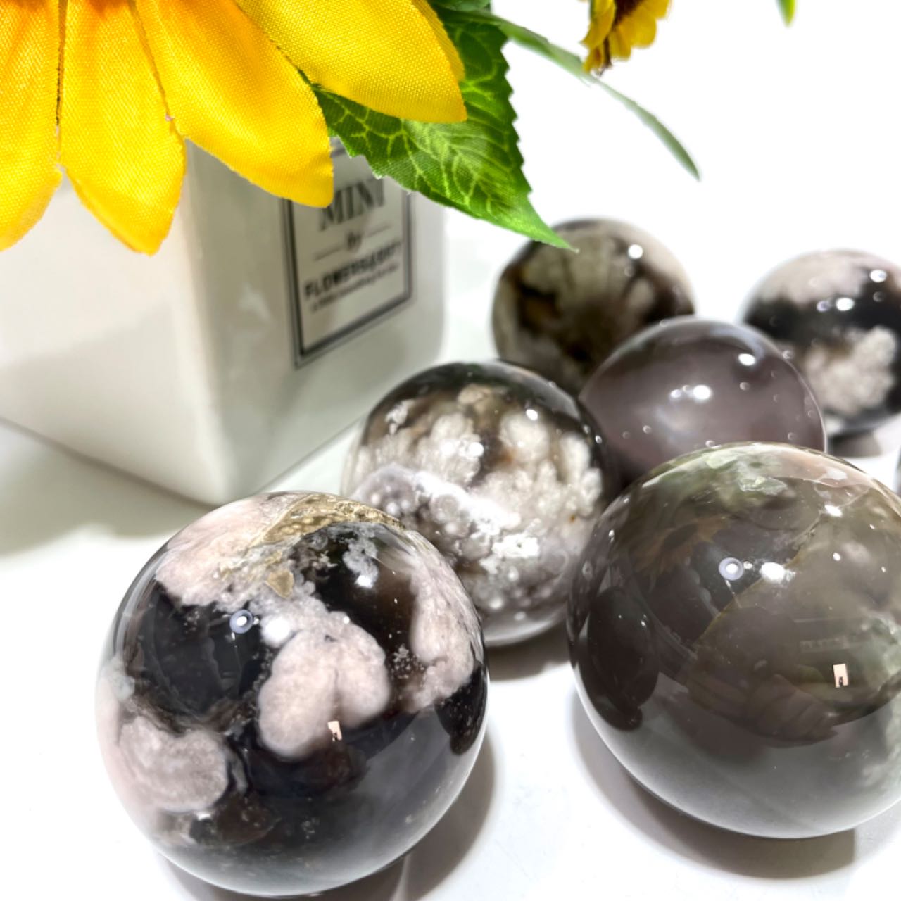 5 Counts Black Flower Agate Balls 35~45mm Crystals Sphere Decorative Ball Meditation Witchcraft Healing Stone Home Decoration From IG Crystal