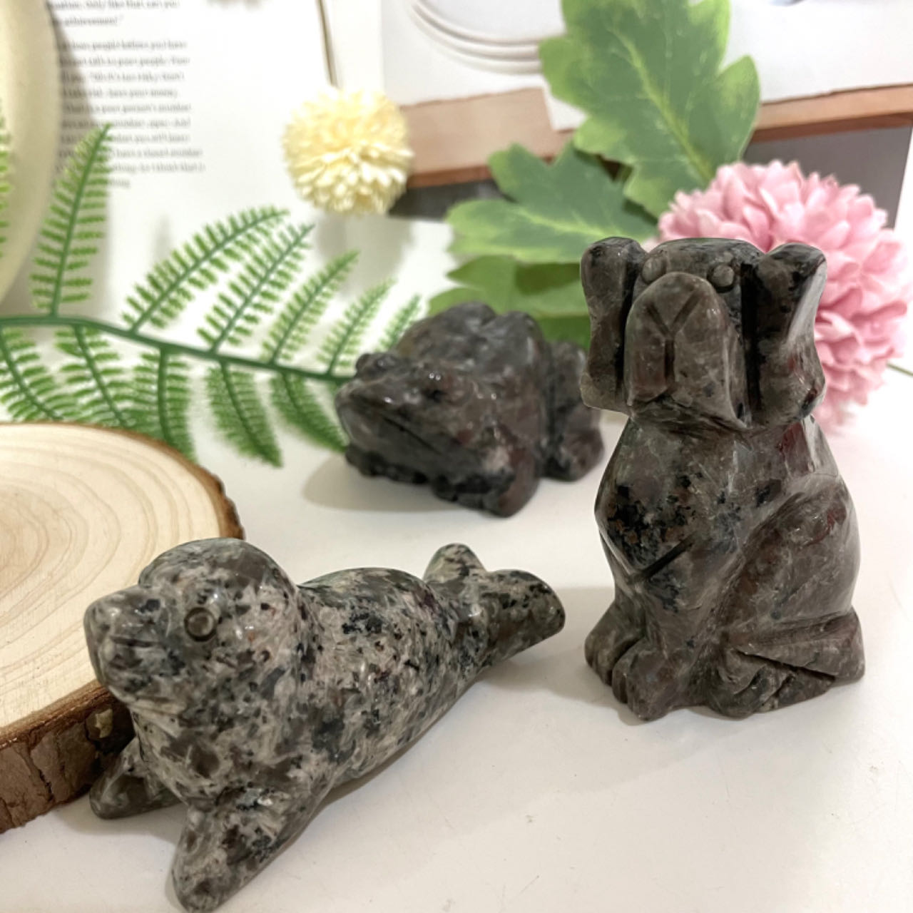 Yooperlite Bear Rabbit Seal Squirrel Frog Dog Crystal Healing Stone From IG Crystal