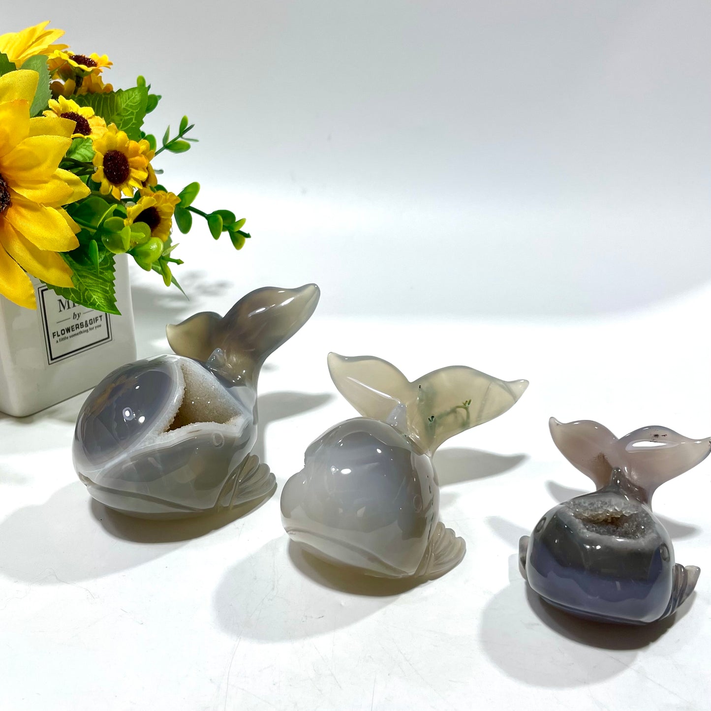 Geode Agate Whale Crystal Carving Natural Stone Gem Mining Chakra Balancing Reiki Healing Crystal Mystery Crystal Display Crystal Shopping Online Home Office Decor From IG Crystal