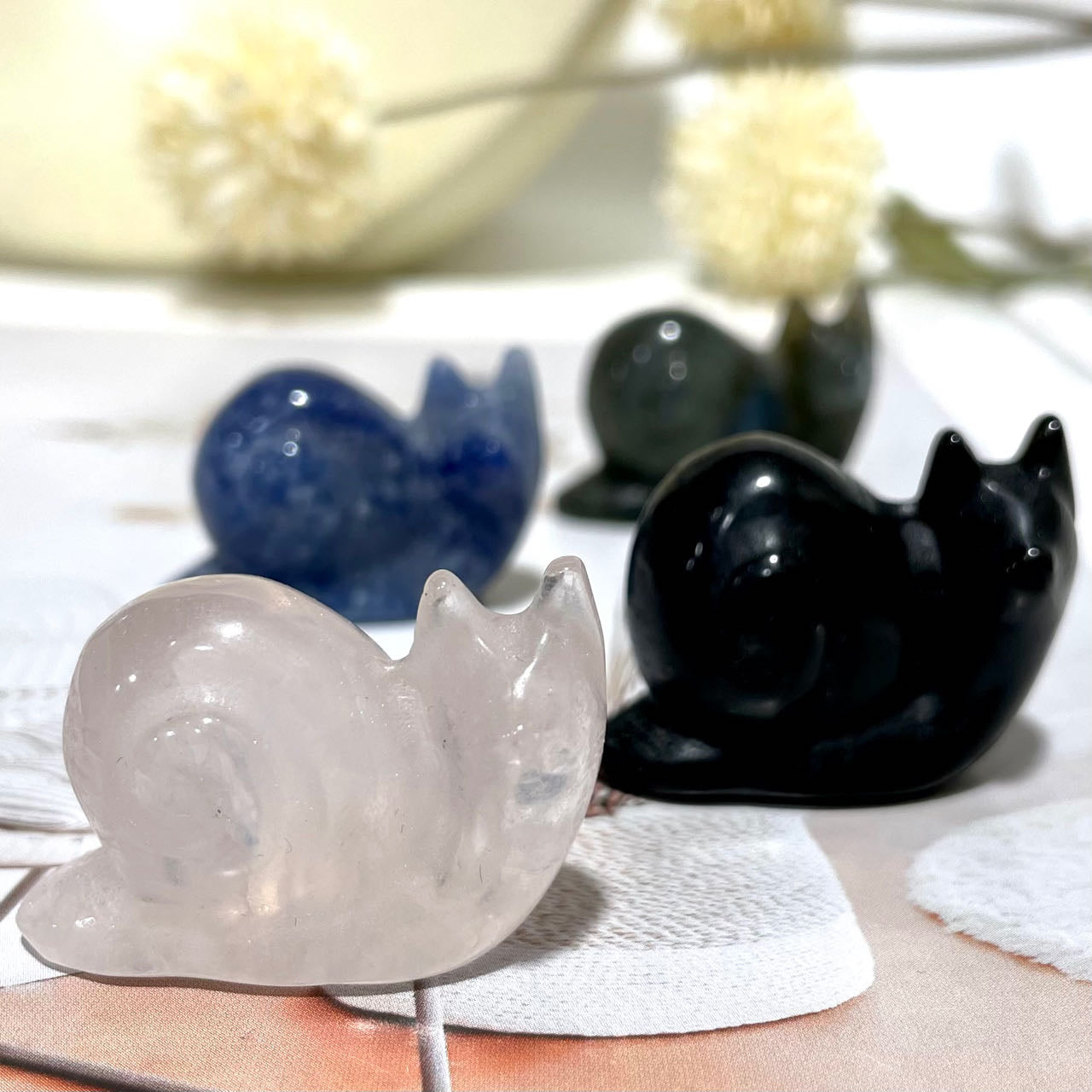 3 Counts Small Snail Crystal Labradorite Clear Quartz Obsidian Sodalite Healing Crystal Home Decoration From IG Crystal