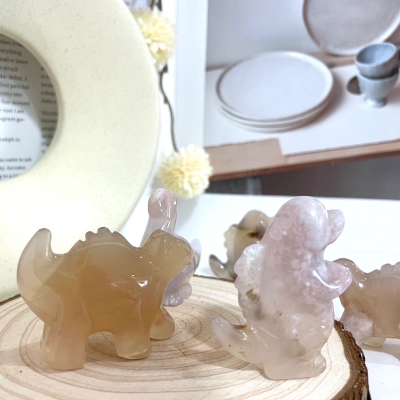 2PCS Small Dinosaur Crystal Pink Flower Agate Healing Crystal Home Decoration From IG Crystal