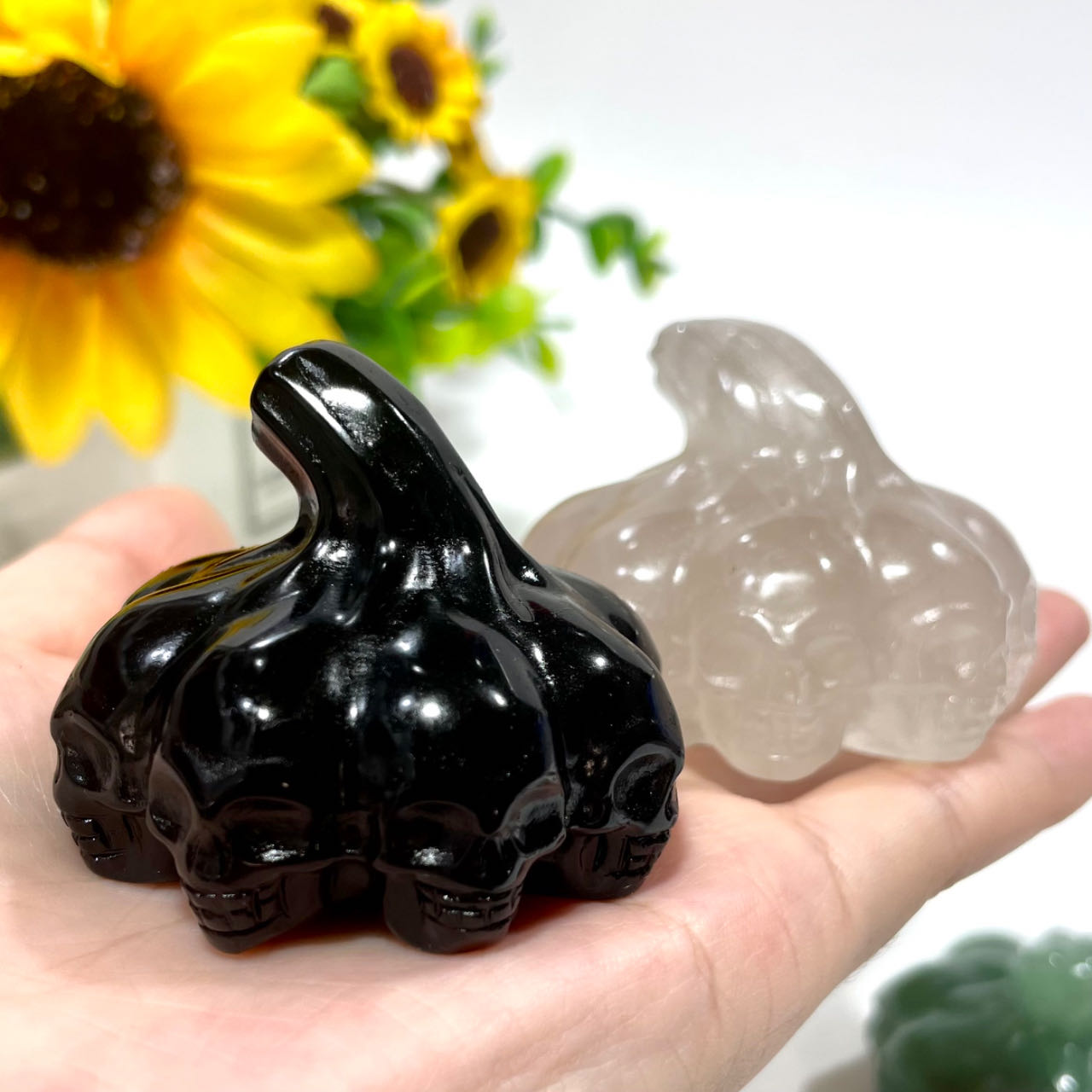 IG Crystal 2 Counts Halloween Pumpkin Skull Crystal Carving Healing Crystal Gem Reiki Healing Home Decor Crystal Jewelry Shop Pretty Crystals