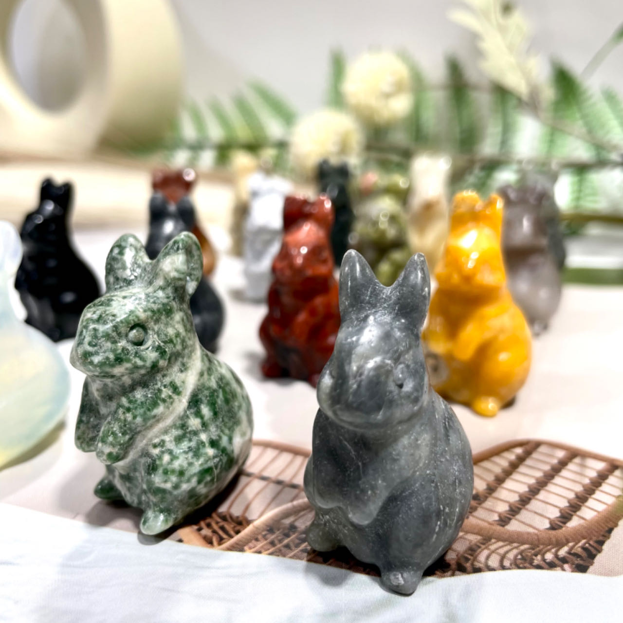 10 Counts Different Material Rabbit Crystal Clear Quartz Rose Quartz Lavakite Red Obsidian Fire Quartz Amethyst Green Aventurine Healing Stone Home Decoration From IG Crystal