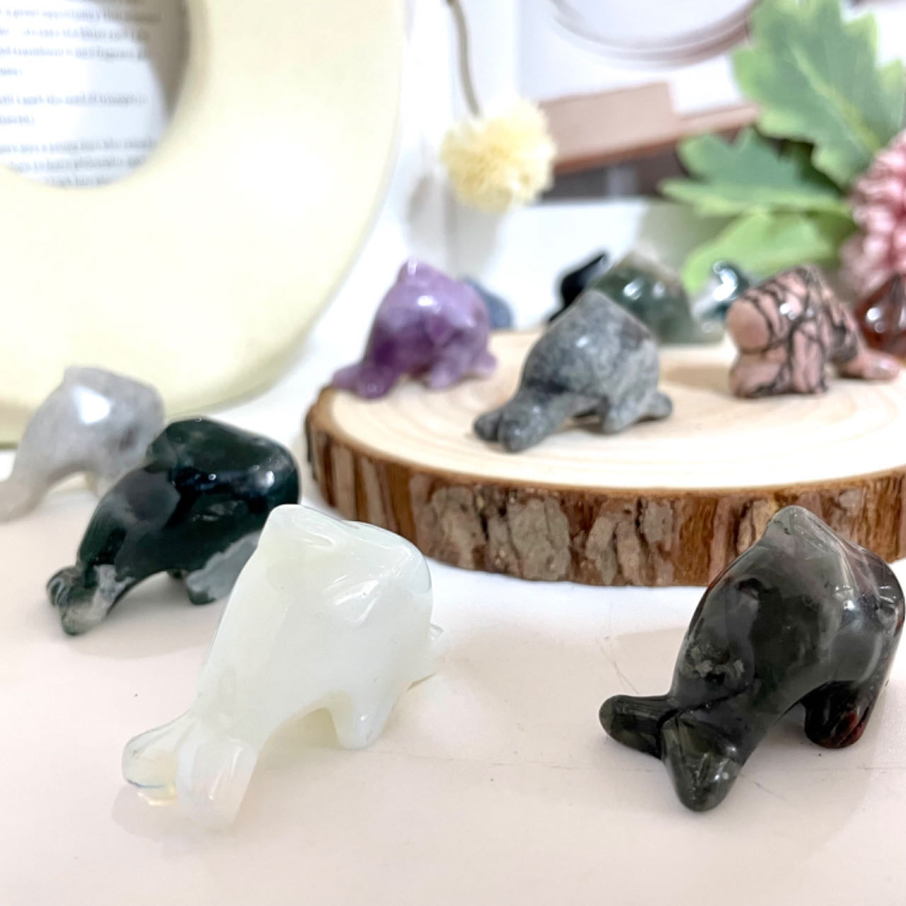 Stochastic 7PCS Different Maerail Dolphin Crystal Rose Quartz Clear Quartz Black Obsidian Green Aventurine Kiwi Jasper Red Jasper Amethyst Yooperlite From IG Crystal