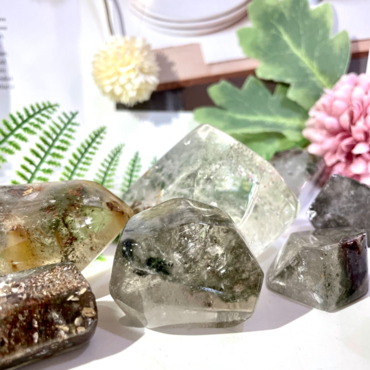 Green Phantom Quartz Ghost Crystal Natural Crystal Stone for Reiki Healing Spiritual Meditation Home Decor Stochastic 3~4PCS From IG Crystal