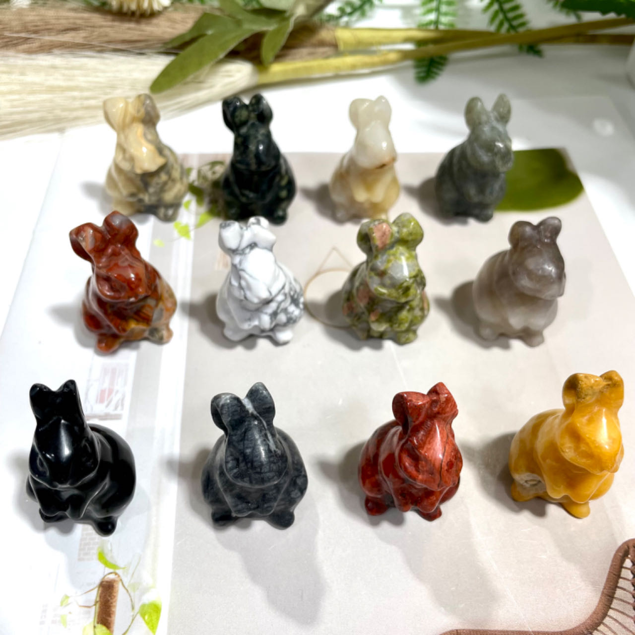 10 Counts Different Material Rabbit Crystal Clear Quartz Rose Quartz Lavakite Red Obsidian Fire Quartz Amethyst Green Aventurine Healing Stone Home Decoration From IG Crystal