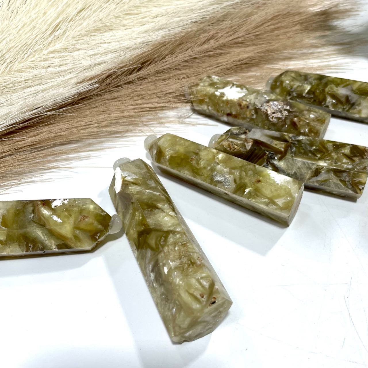 4 Counts 9cm Height Golden Mica Wand Tower 6 Faceted Healing Crystal Gem Reiki Healing Home Decor Crystal Jewelry Shop Pretty Crystals From IG Crystal