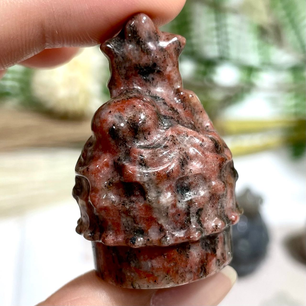 6 Counts Different Material Christmas Hat Crystal Clear Quartz Rose Quartz Lavakite Red Obsidian Fire Quartz Amethyst Green Aventurine Healing Stone Home Decoration From IG Crystal