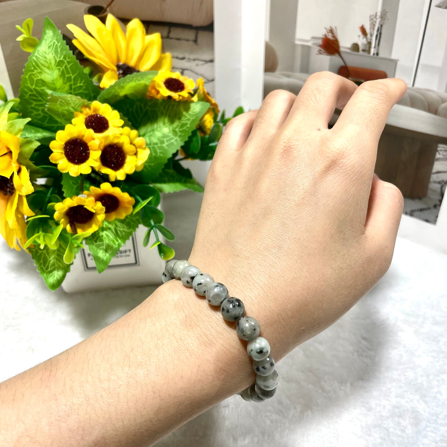 5 Counts Kiwi Jasper Crystal Bead Bracelet – Healing Crystal Bracelet for Women and Men – 8mm Beaded Bracelets for Men and Women – Unisex Elastic Adjustable Size Gemstone Bracelet for Healing and Protection From IG Crystal