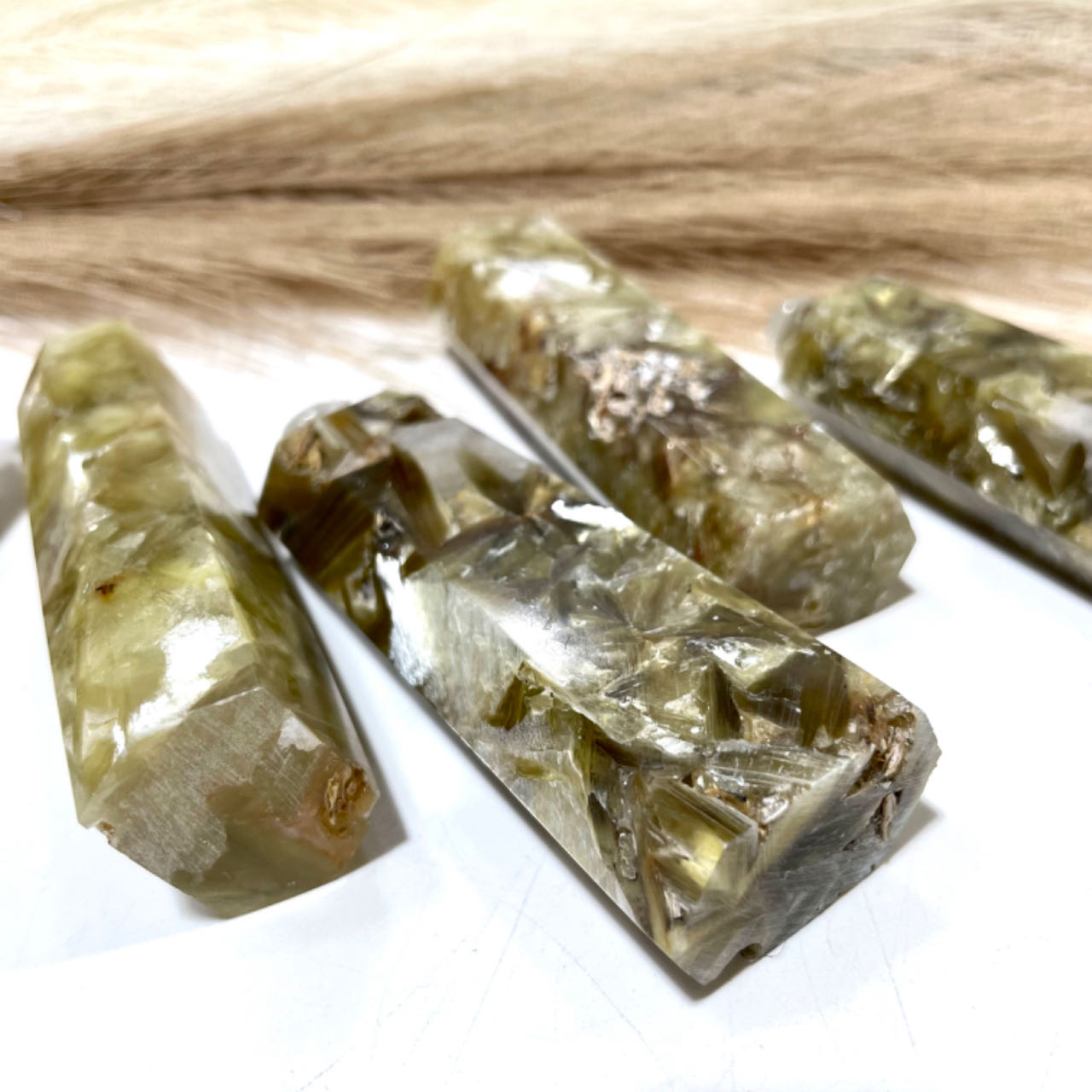 4 Counts 9cm Height Golden Mica Wand Tower 6 Faceted Healing Crystal Gem Reiki Healing Home Decor Crystal Jewelry Shop Pretty Crystals From IG Crystal