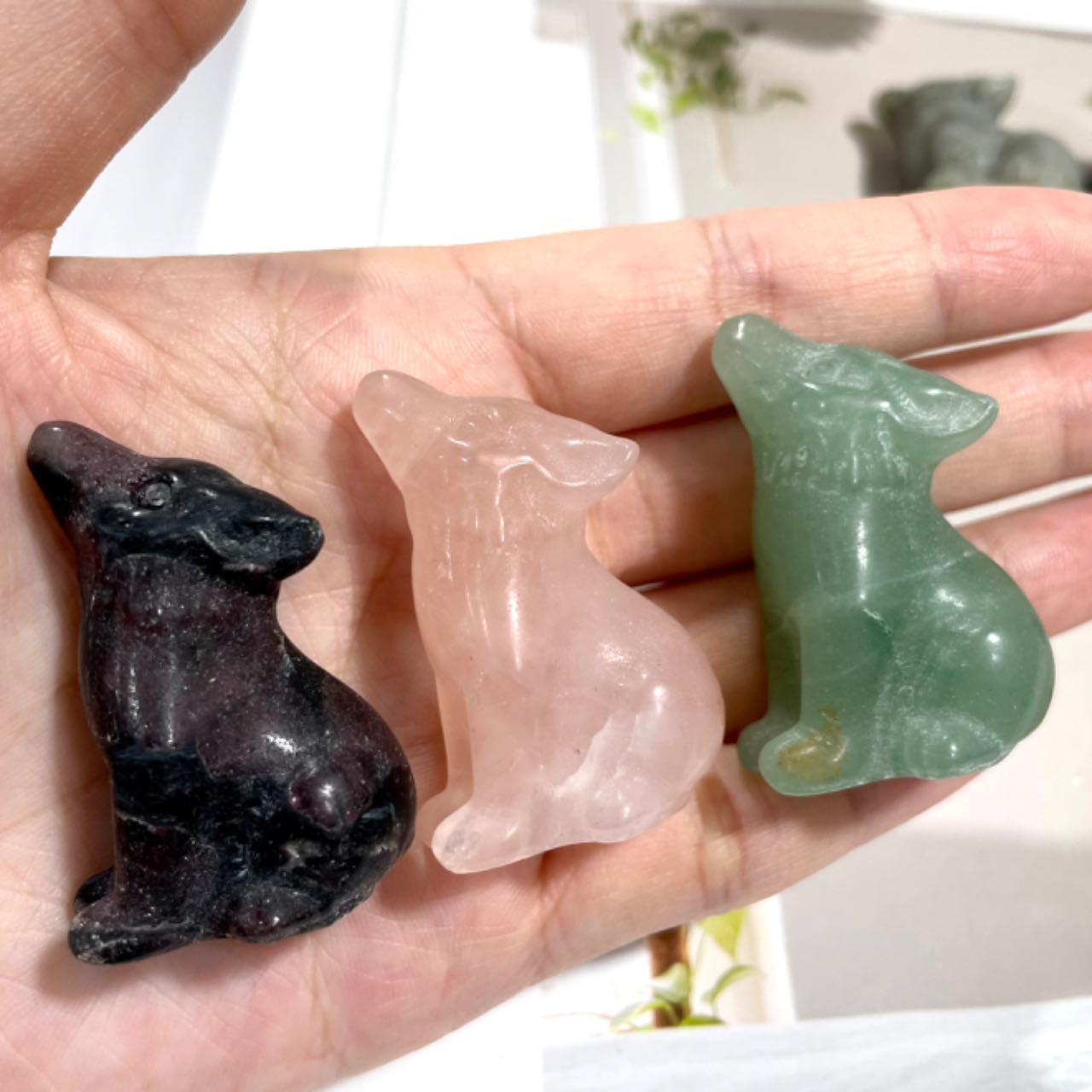 5 Counts Different Materials Small Wolf Crystal Clear Quartz Rose Quartz Green Aventurine Yooperlite Black Obsidian Red Que Sera Healing Crystal Home Decoration From IG Crystal