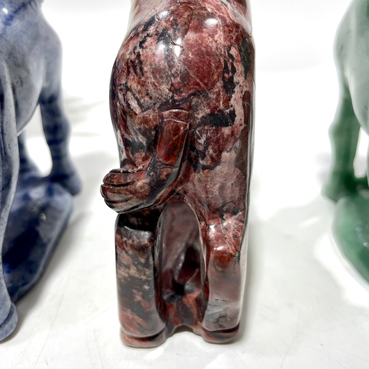 1 Count Giraffe Crystal Carving Green/Blue Aventurine Red Picture Jasper Healing Stones Natural Stone Chakra Balancing Reiki Home Office Decor From IG Crystal