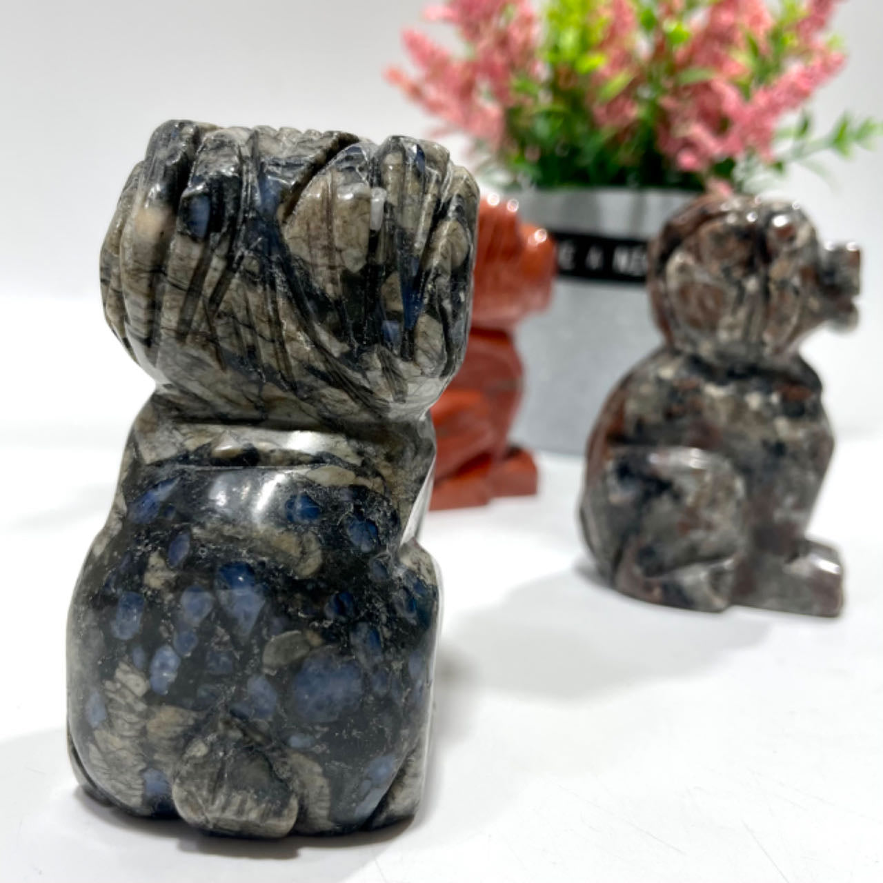 2 Counts Different Materials Lion Crystal Carvings 3 Inches Red Jasper Yooperlite Que Sera Fluorite Healing Stone Home Decoration From IG Crystal