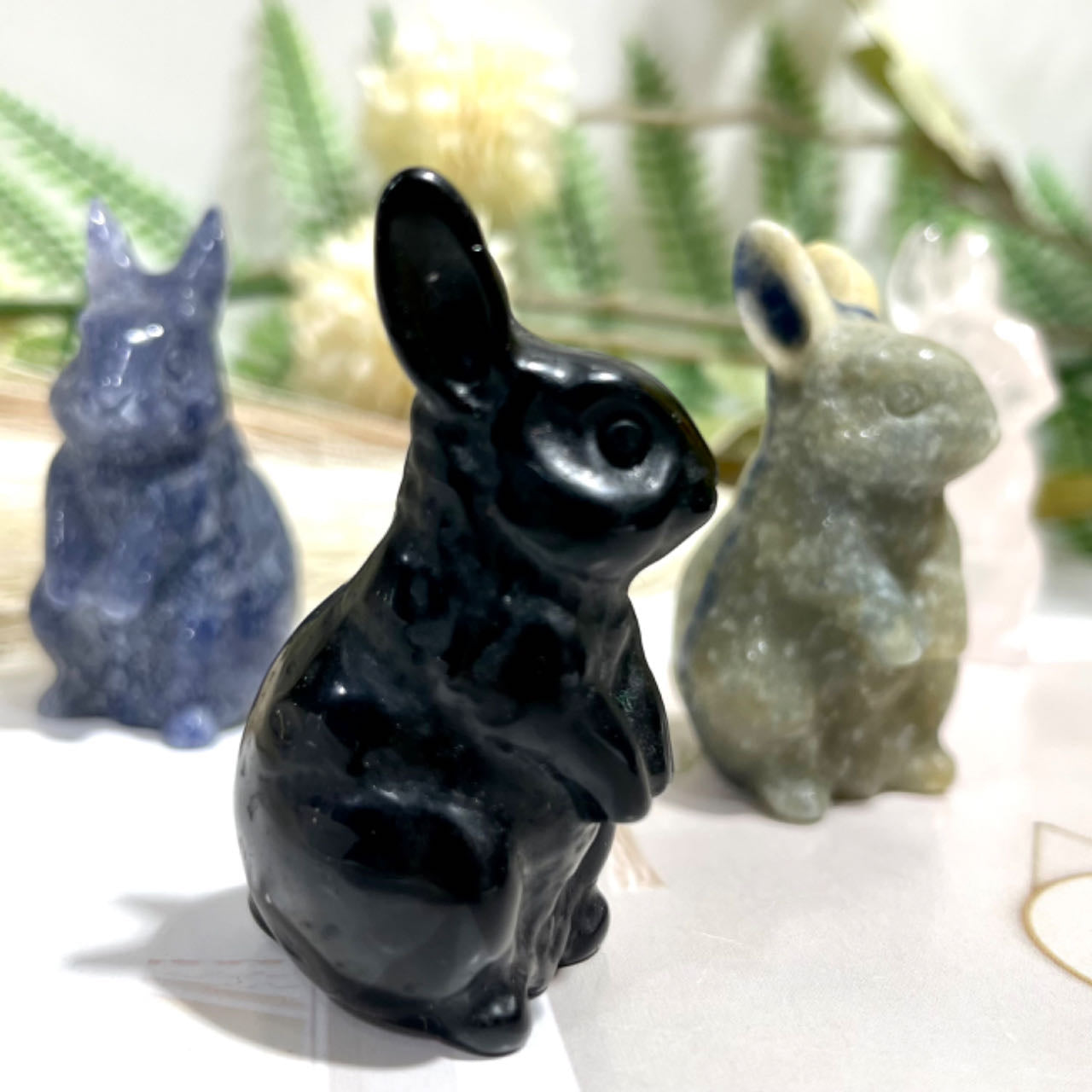 5 Counts Different Material Rabbit Crystal 2 Inch Clear Quartz Rose Quartz Lavakite Red Obsidian Fire Quartz Amethyst Green Aventurine Healing Stone Home Decoration From IG Crystal