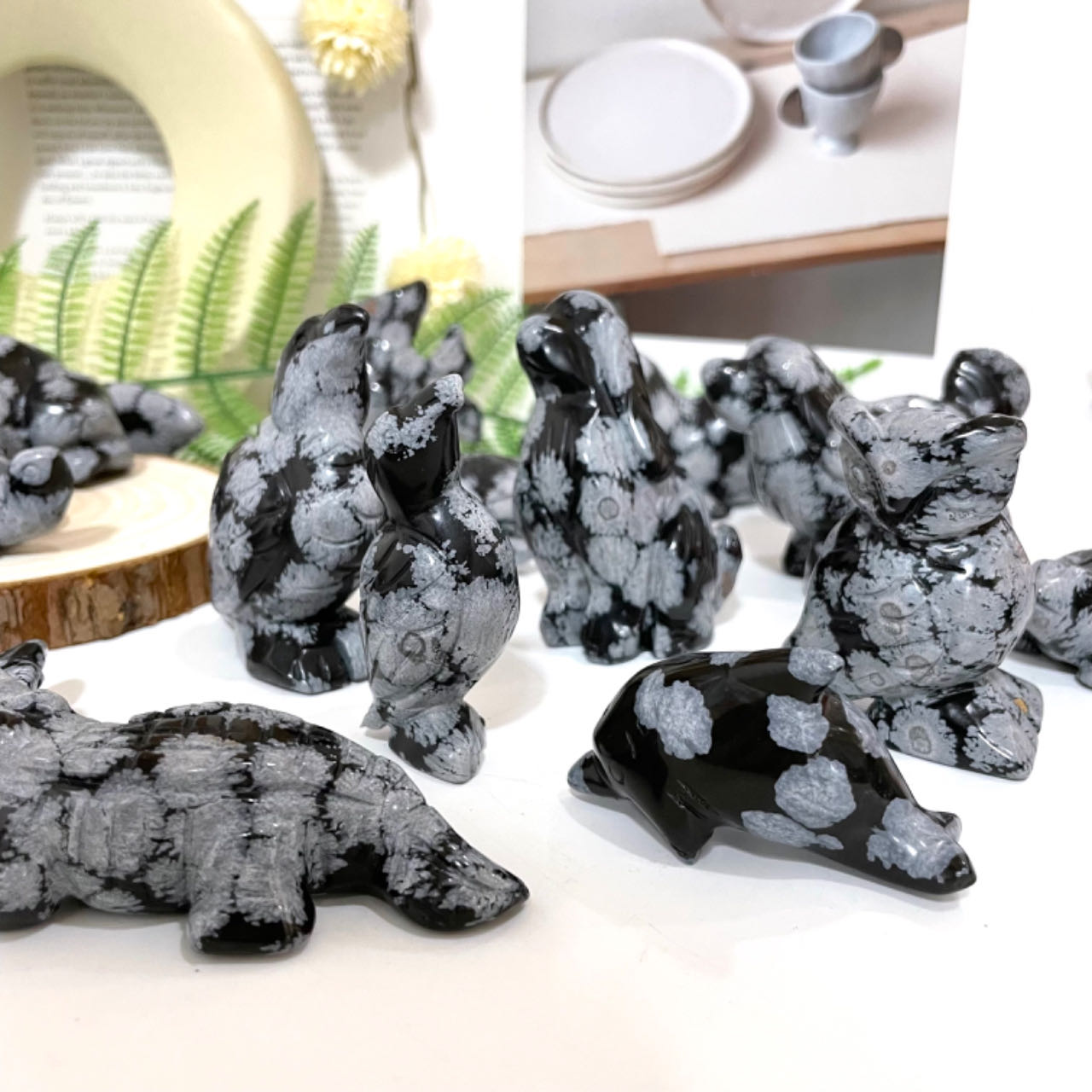 Snow Flake Obsidian Animals Crystal Turtle Dog Rabbit Frog Dolphin Fish Shark Bird Crocodile Owl Seal Healing Stone From IG Crystal