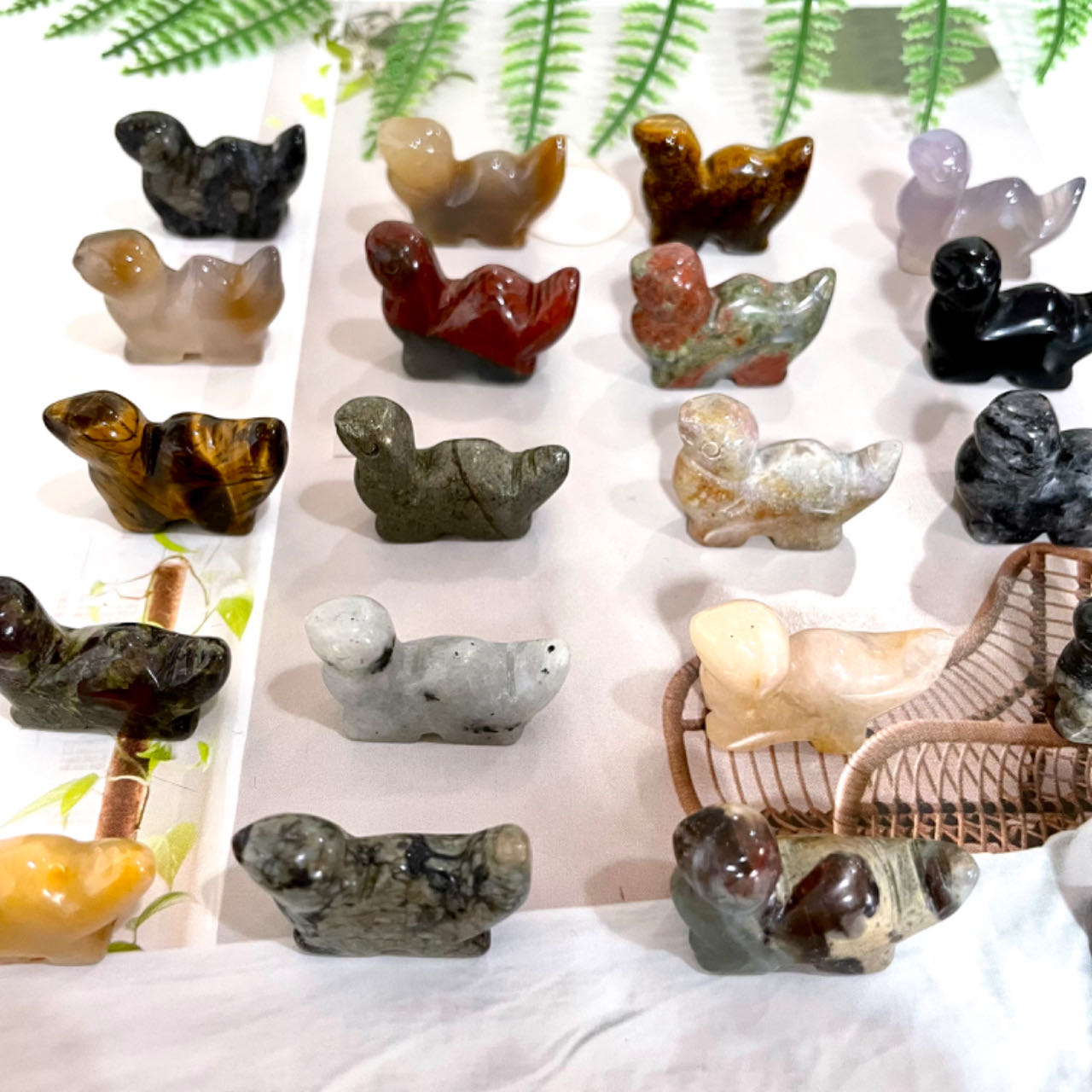 10 Counts Different Material Small Dinosaur Crystal Rose Quartz Clear Quartz Kiwi Jasper Sodalite Amethyst Opalite Unakite Healing Crystal From IG Crystal