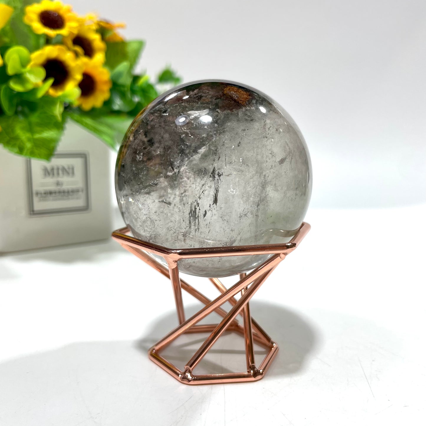 60mm Dreen Phantom Quartz Ghost Phantom Quartz Ball With Stand Set Sphere Decorative Ball Meditation Witchcraft Healing Stone Home Decoration From IG Crystal