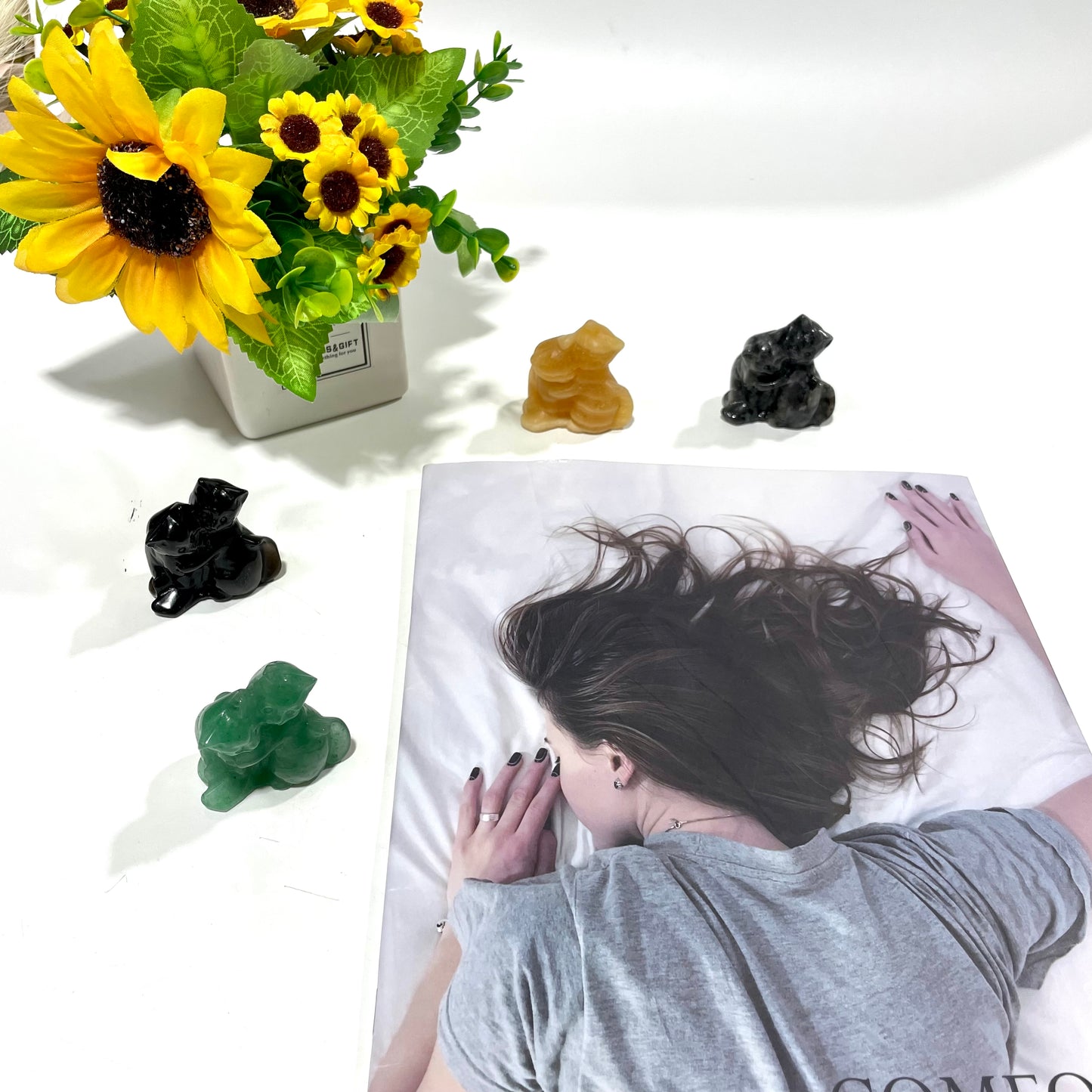 3 Counts Different Materials Embrace Cat Crystal Carving Healing Stones Natural Stone Chakra Balancing Reiki Home Office Decor From IG Crystal