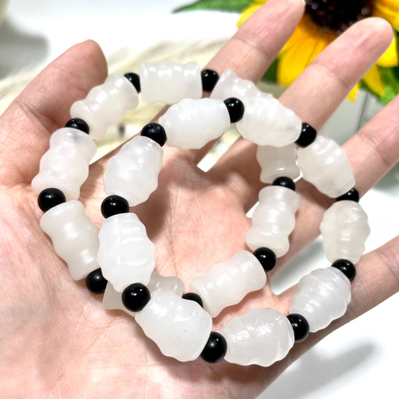 4 Counts Afghanistan White Jade Bracelets Natural Crystals Healing Stones Crystal Jewelry Shop Pretty Crystals From IG Crystal