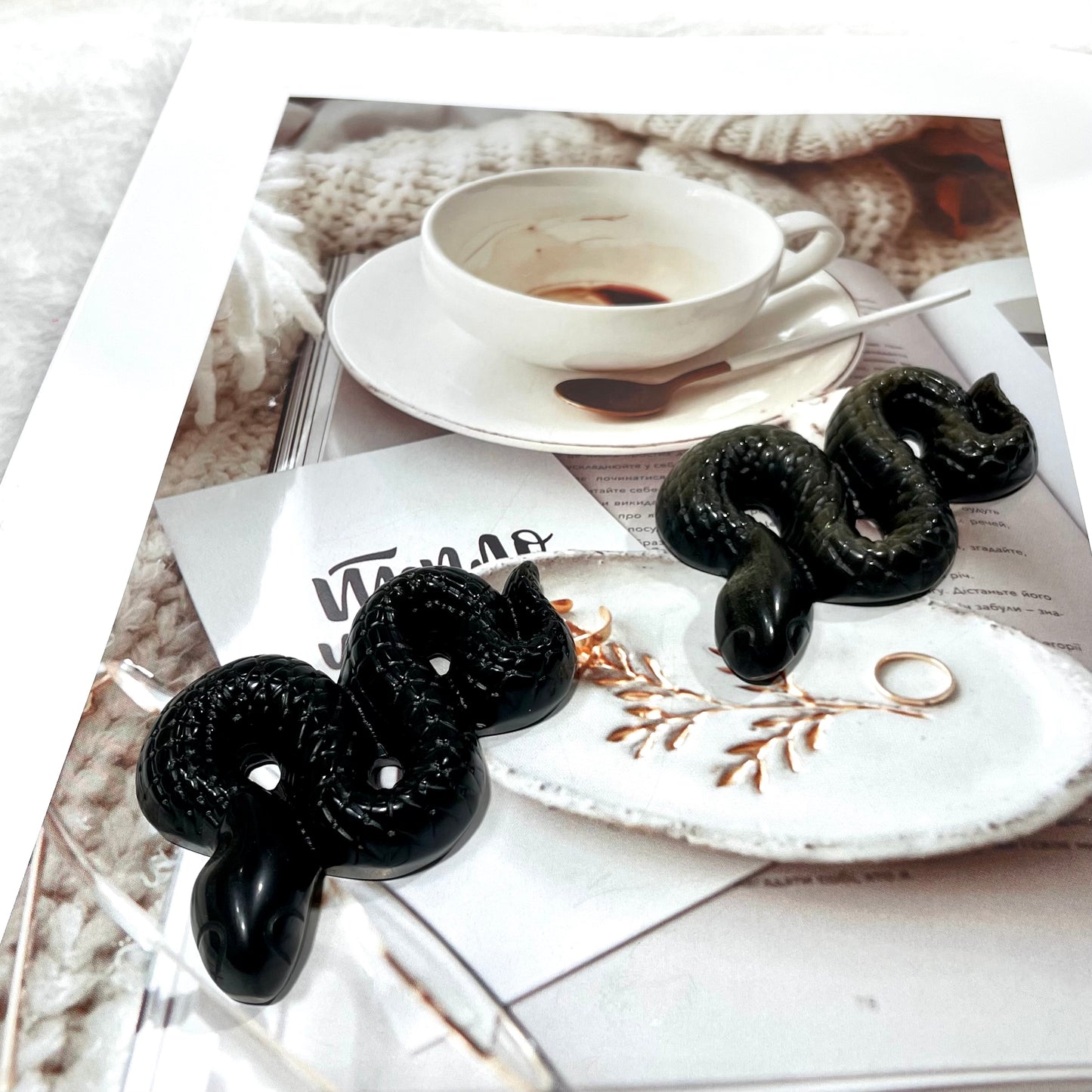 3 Counts Golden Obsidian Snake Crystal Carving Healing Stones Natural Stone Chakra Balancing Reiki Home Office Decor From IG Crystal