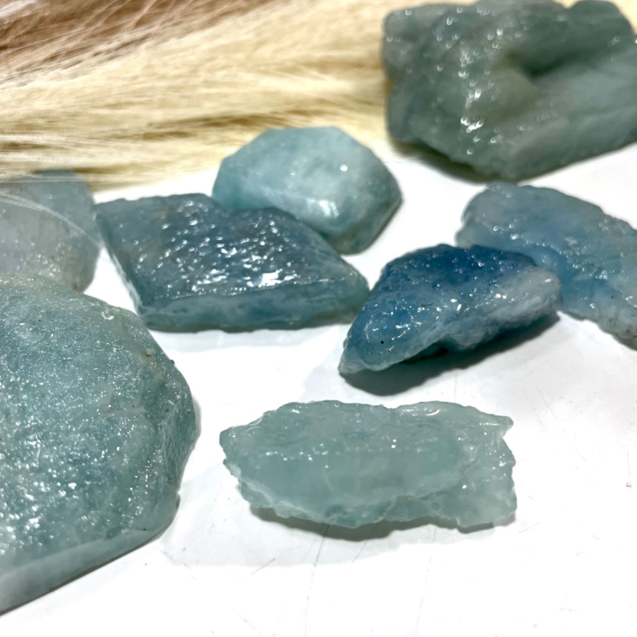 2~4 Counts 100g Natural Aquamarine Chunks Raw Rough Stone For Cabochon Reiki Crytsal Healing Home decor Jewelry Card Natural Crystals Healing Stones Crystal Jewelry Shop Pretty Crystals From IG Crystal