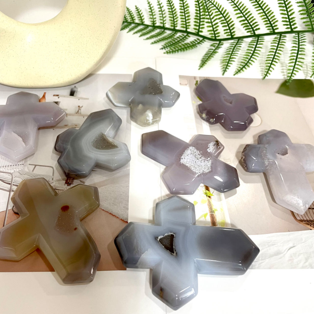 IG Crystal 4 Counts Big Crucifix Geode Agate Crystal Healing Stone Home Decoration