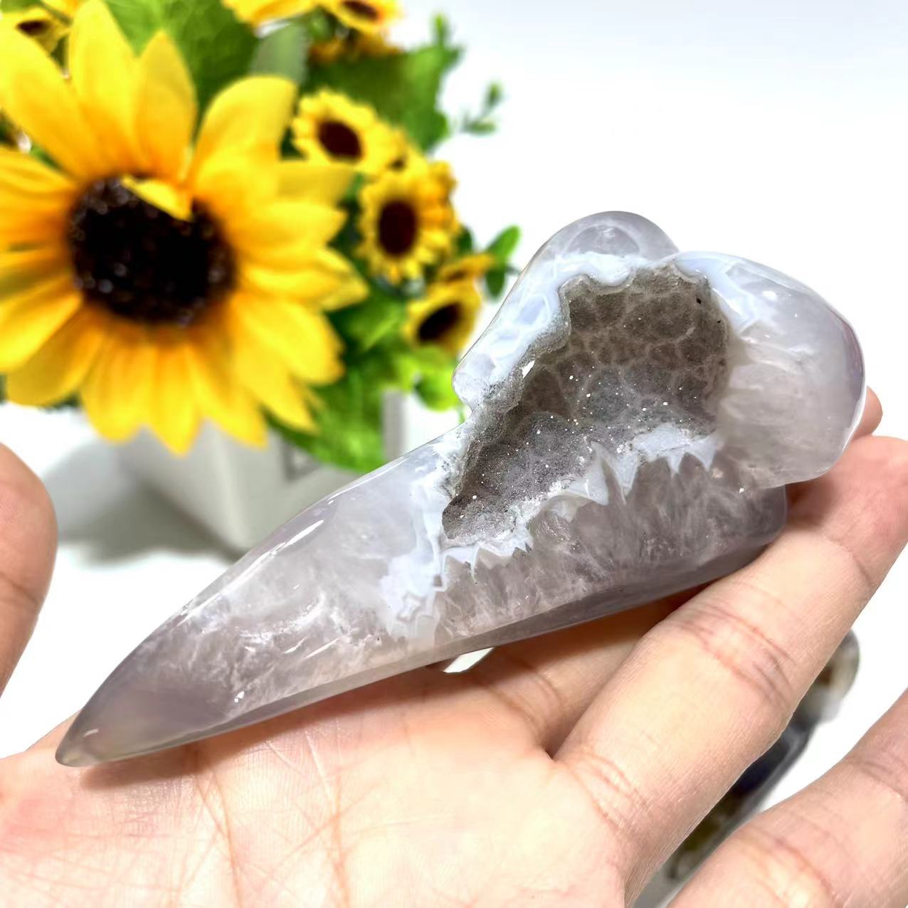 3 Counts Crow's Head Geode Crystal Carvings Natural Stone Gem Mining Chakra Balancing Reiki Healing Crystal Mystery Crystal Display Crystal Shopping Online Home Office Decor From IG Crystal