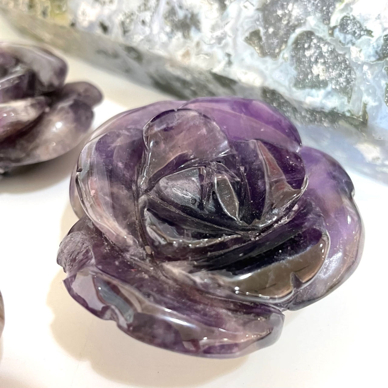 Stochastic 2PCS Flower Crystals Dream Amethyst From IG Crystal
