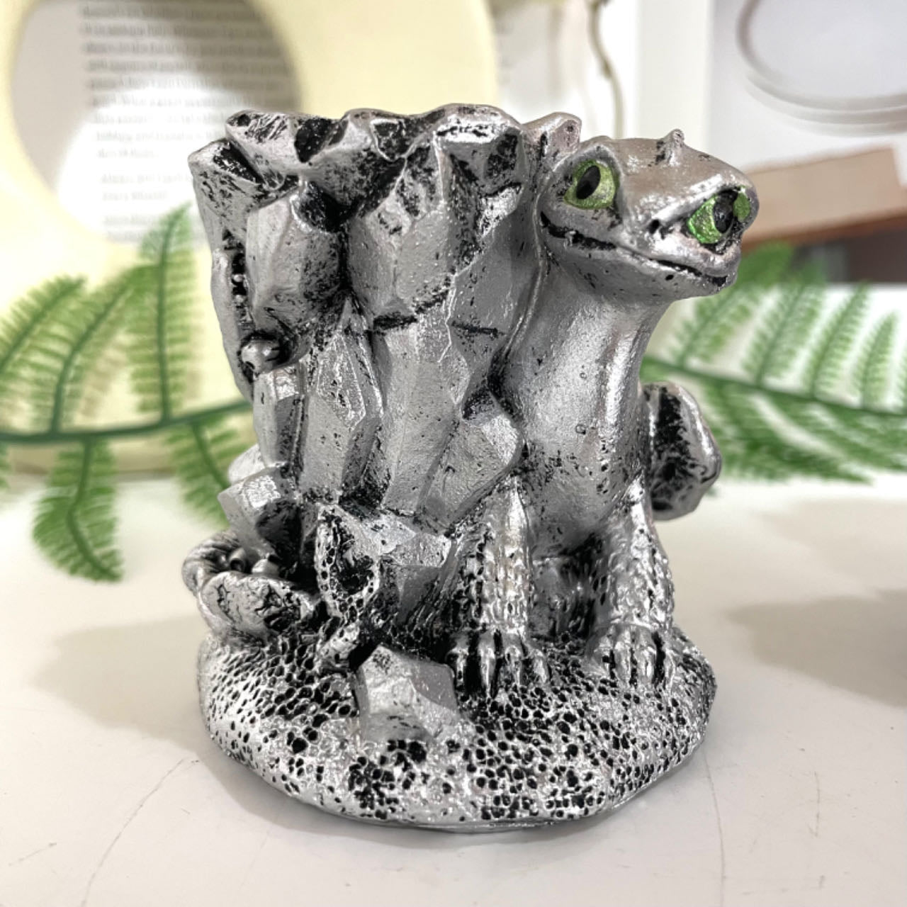 2PCS Stands Black Purple Silver Healing Stone Home Decoration For Crystal Ball From IG Crystal
