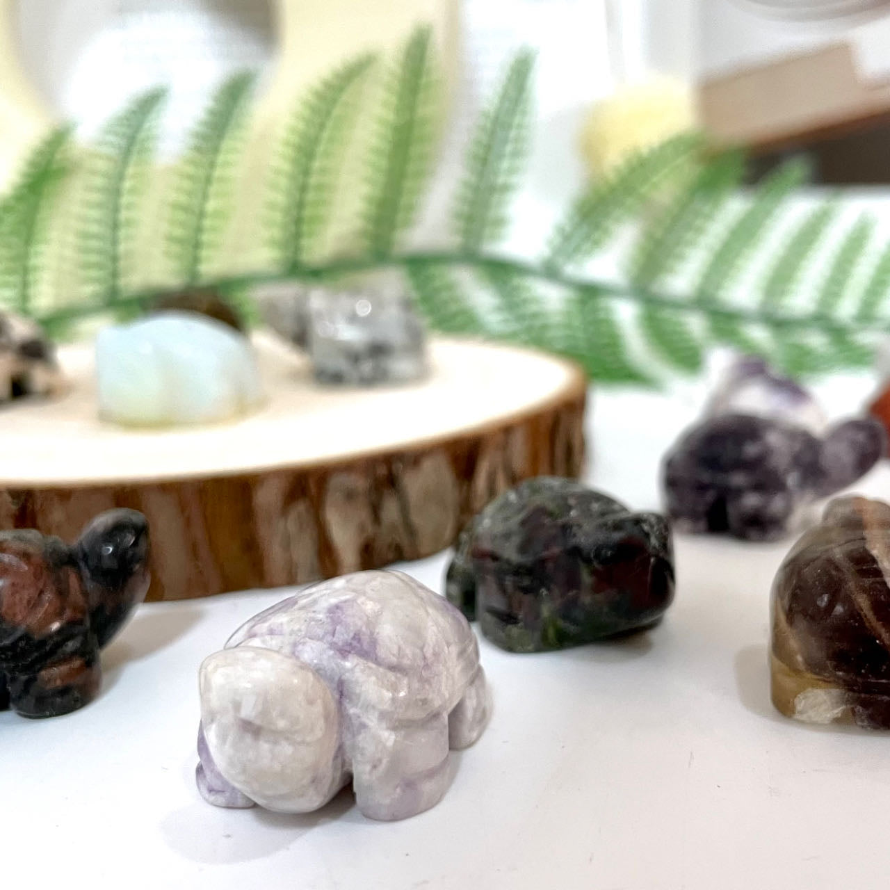 12 Counts Mix 3cm Crystal Carvings Turtle Different Stone Healing Stone Home Decoration From IG Crystal