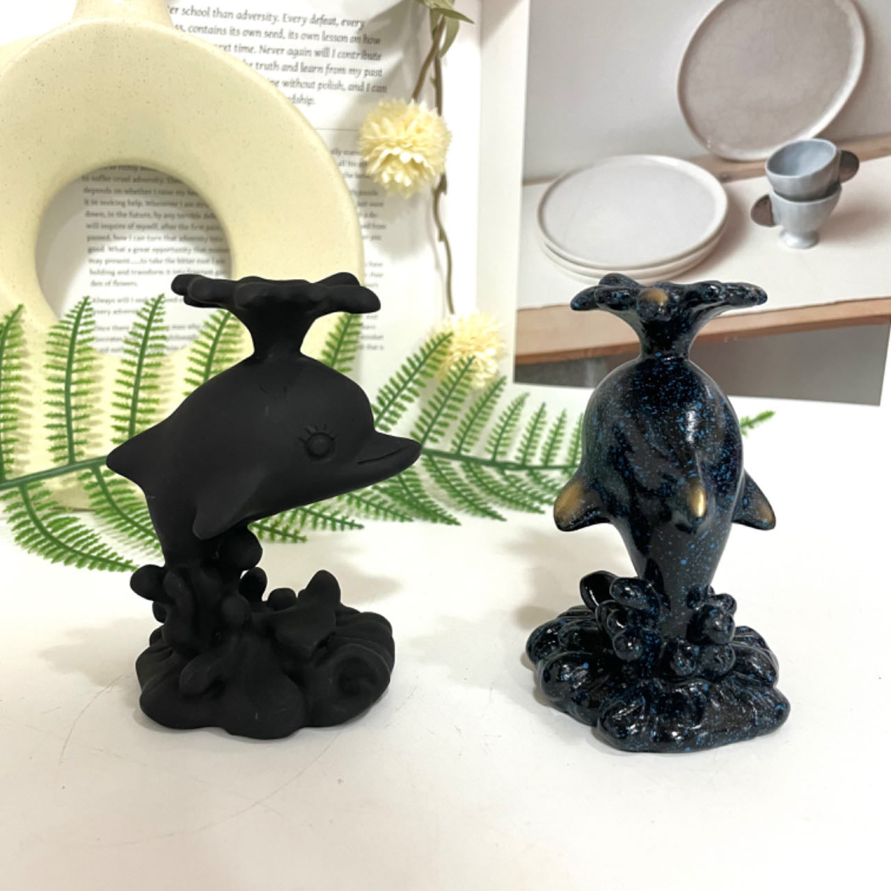 2PCS Dolphin Stand Black Blue Healing Stone Home Decoration For Crystal Ball From IG Crystal