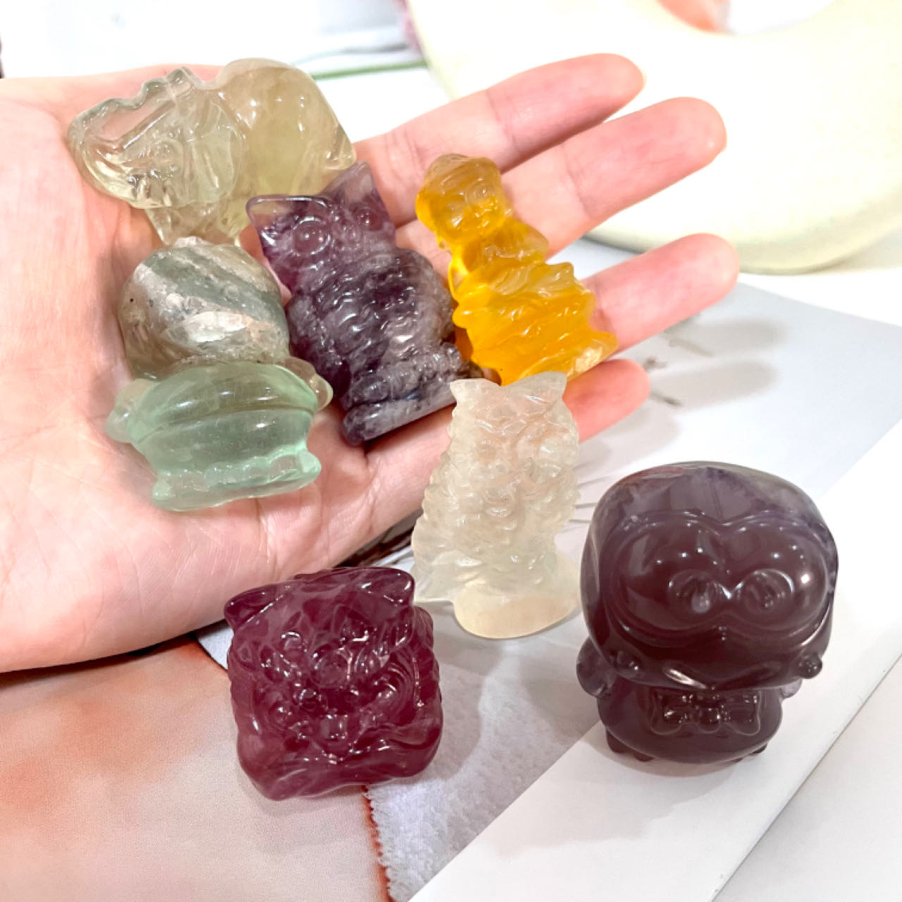 3 Counts Small High Quality Natural Fluorite Carving Crystals Duck Elephant Owl Lion Head Buddha Healing Stone Home decoration From IG Crystal