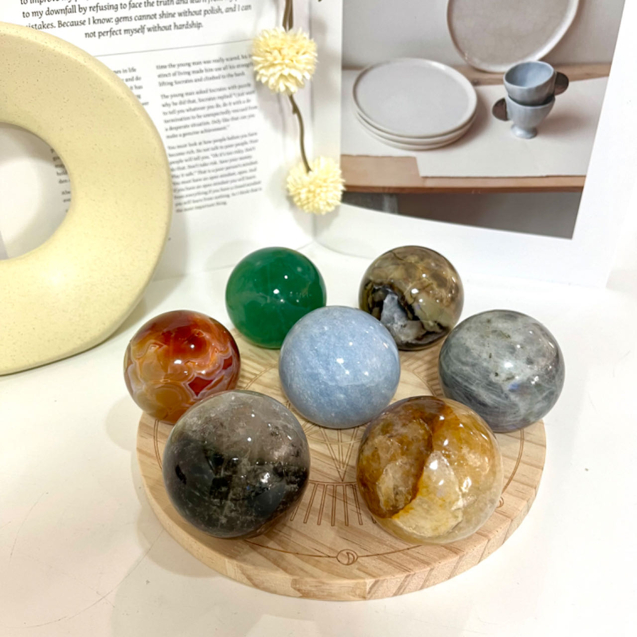 7 Colors Crystal Balls With Wood Stand Set Carnelian Volcanic Agate Green Phantom Quartz Green Fluorite Labradorite Golden Healer Blue Calcite From IG Crystal