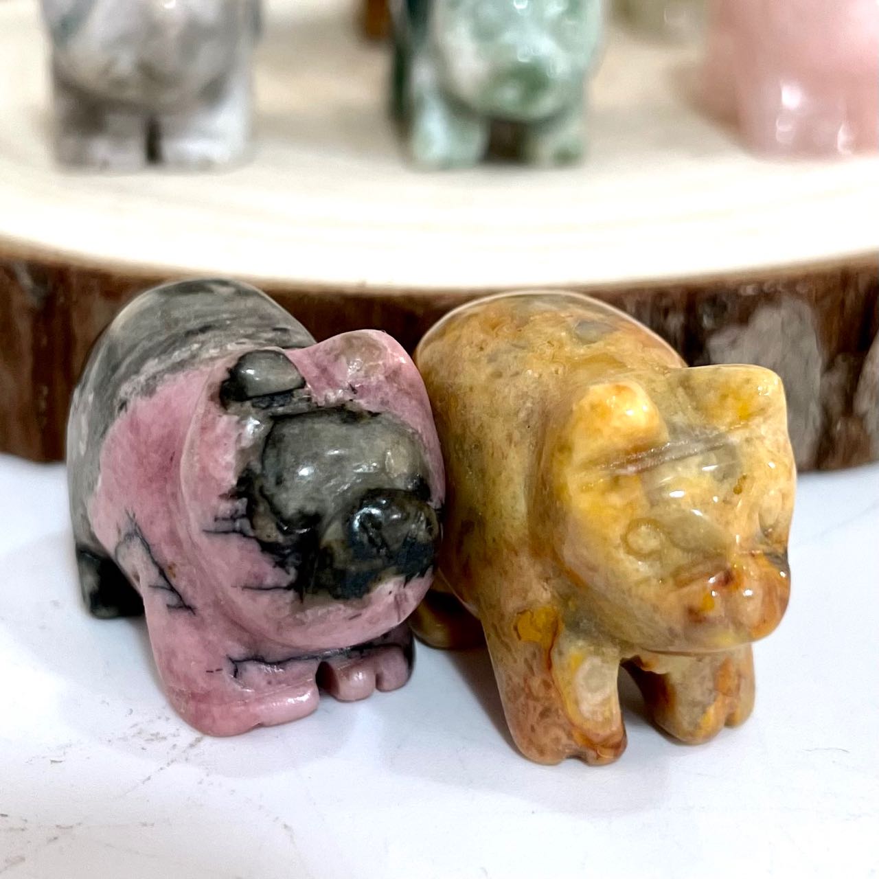 10 Counts Small Pigs Crystal 3cm Different Stones Healing Stone Home Decoration From IG Crystal