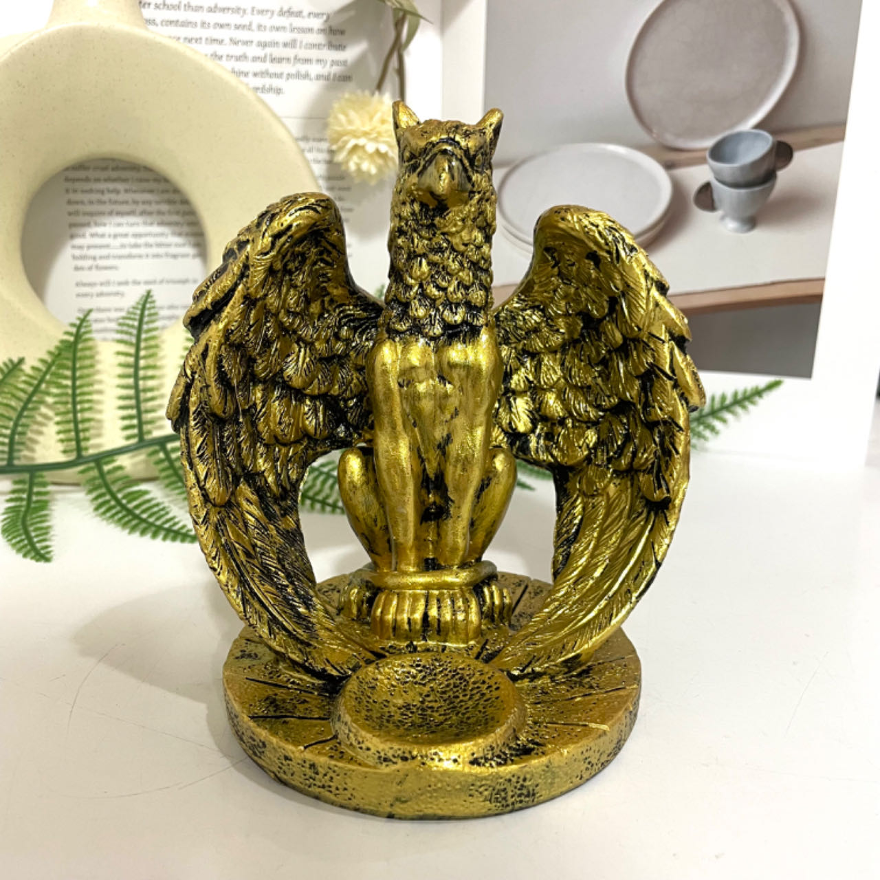 1PCS Eagle Stand Golden Healing Stone Home Decoration For Crystal Ball From IG Crystal