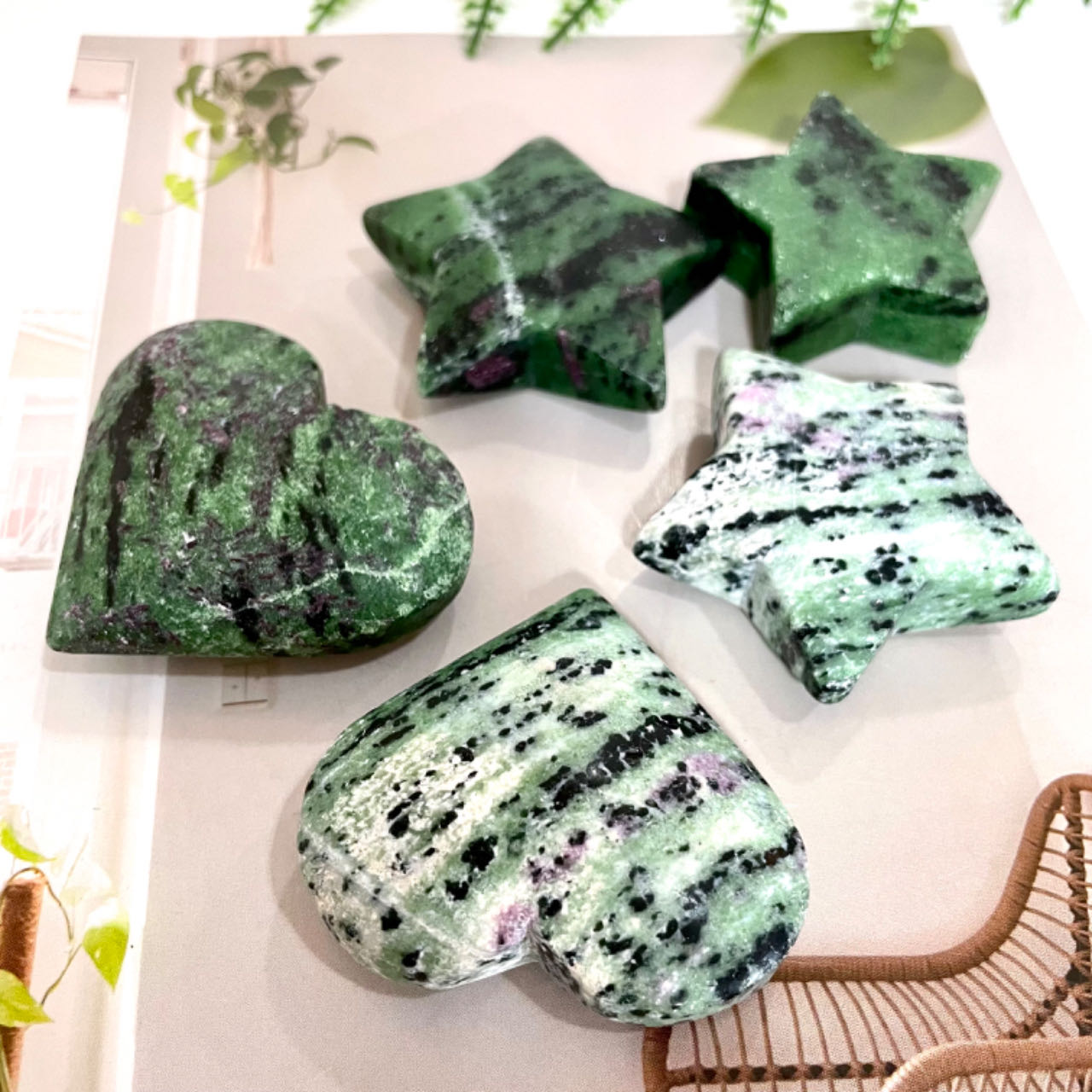 8 Counts Epidote Crystal Star Heart Shaped Crystal Healing Crystal Home Decoration From IG Crystal