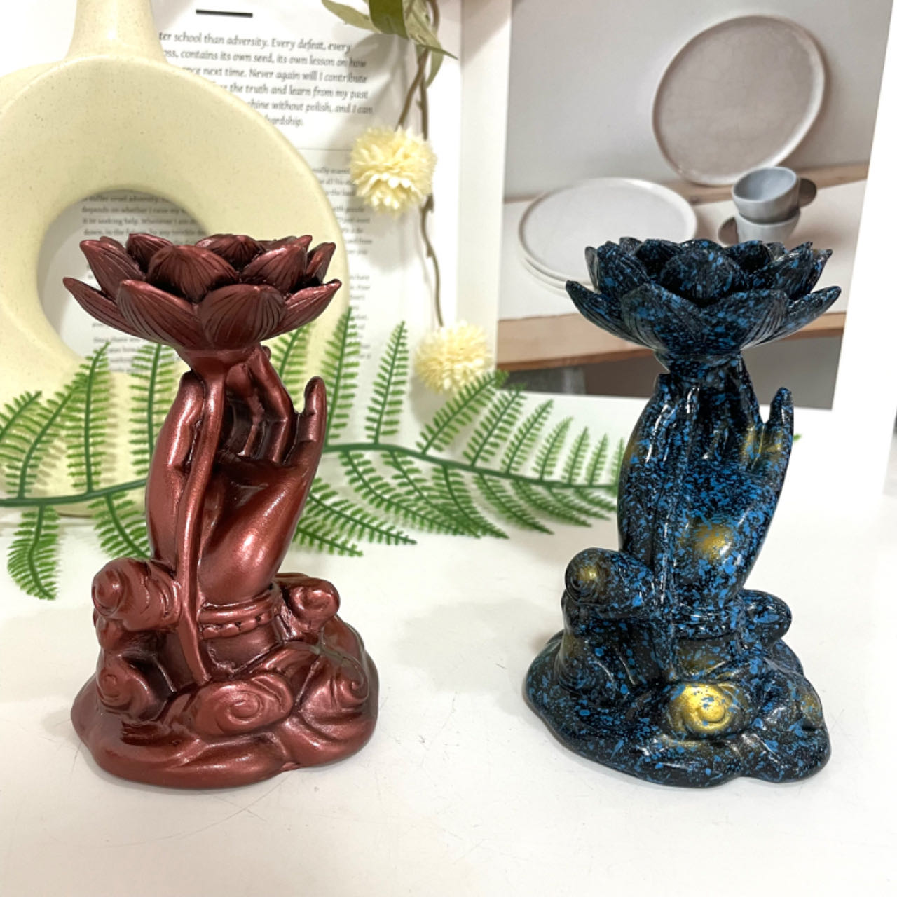 2PCS Buddha Hand Lotus Stand Rosiness Blue Healing Stone Home Decoration For Crystal Ball From IG Crystal