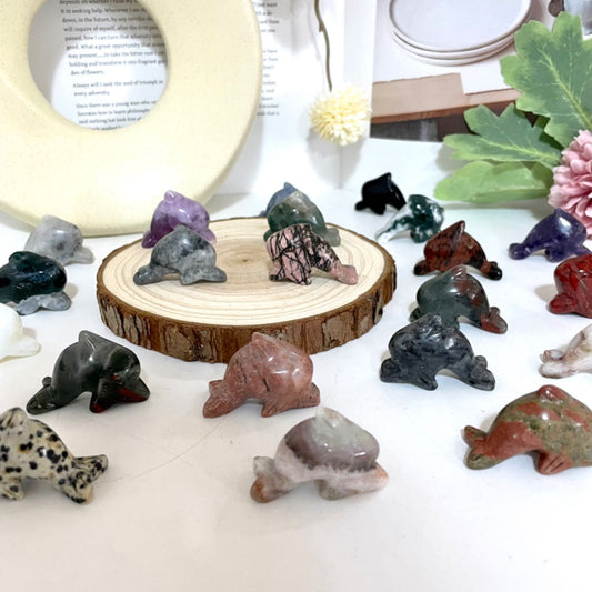 Stochastic 7PCS Different Maerail Dolphin Crystal Rose Quartz Clear Quartz Black Obsidian Green Aventurine Kiwi Jasper Red Jasper Amethyst Yooperlite From IG Crystal