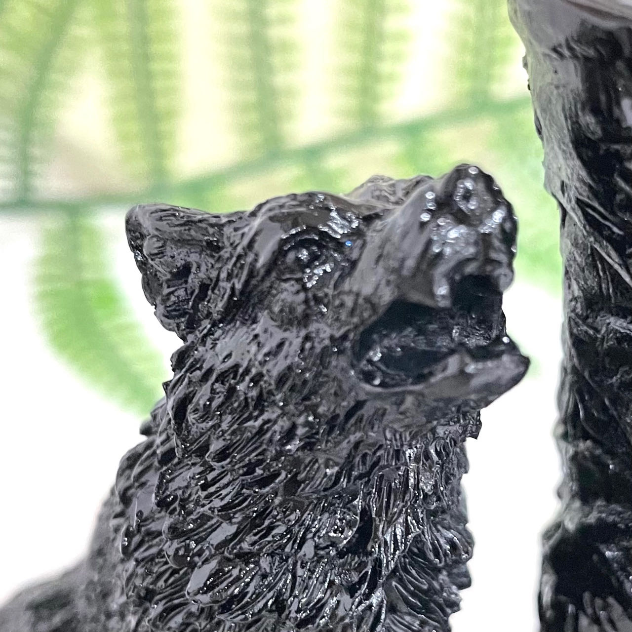 2PCS Two Wolf Stand Black Blue Healing Stone Home Decoration For Crystal Ball From IG Crystal
