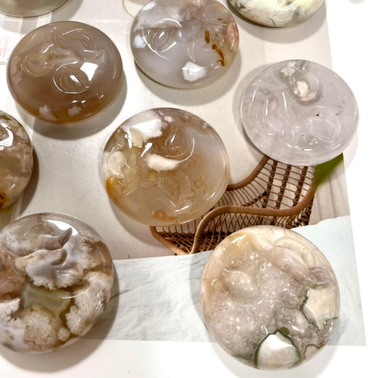 5 Counts Pink Flower Agate Smile Face Crystal Healing Crystal Home Decoration From IG Crystal