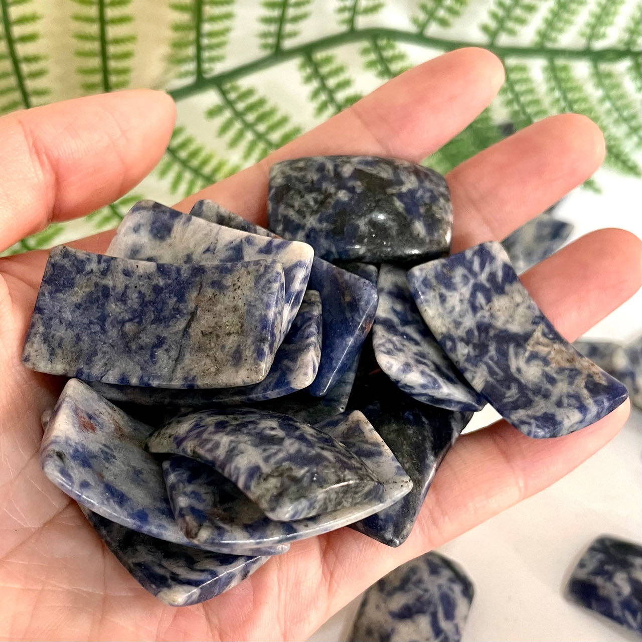 350g Natural Sodalite Crystals Raw Rough Slice Stones Slice Chunks Stone For Cabochon Reiki Crytsal Healing Home Decor From IG Crystal