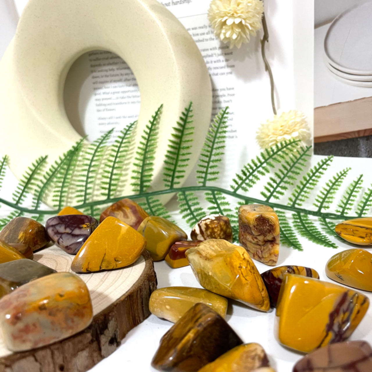 Moonkaite Jasper Chips Raw Gemstone About 800g Healing Stone Home Decoration From IG Crystal