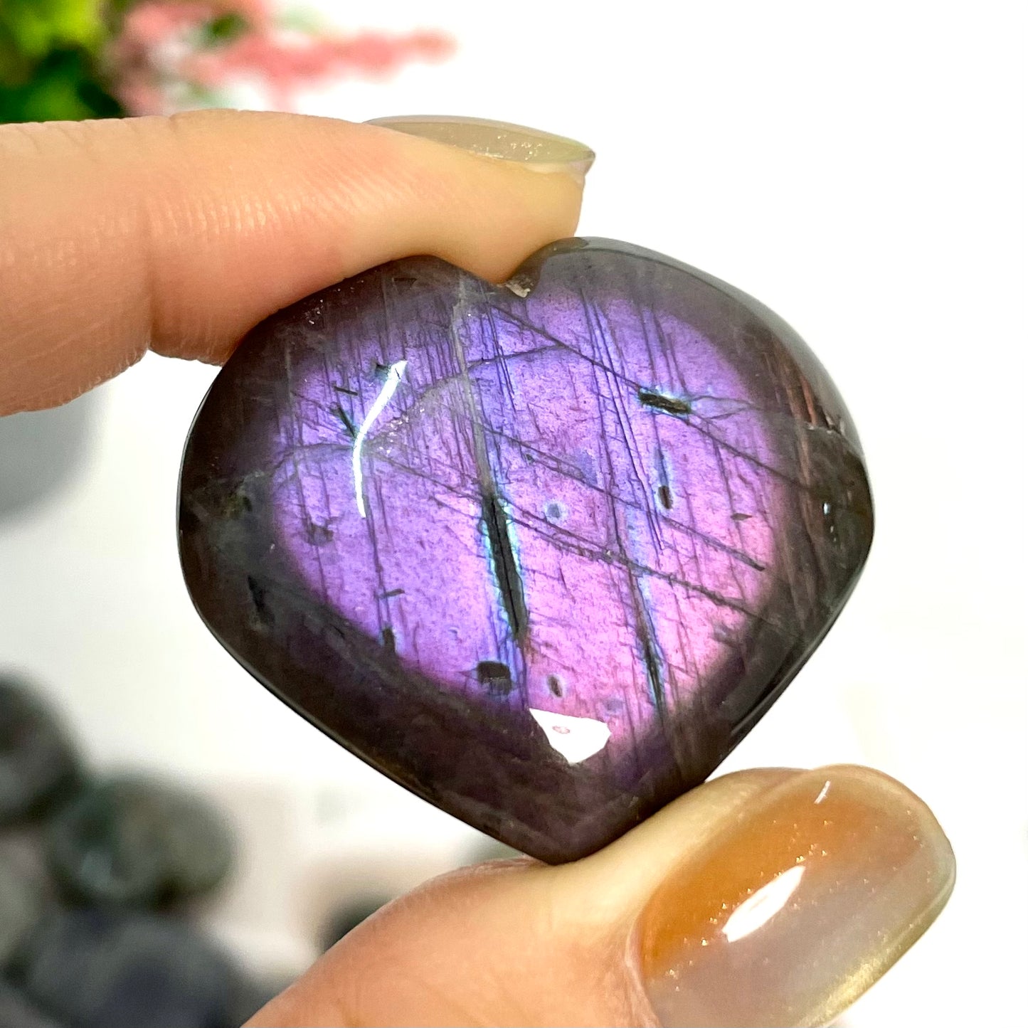 15 Counts 2~4CM Purple Labradorite Heart Stone Big Heart Shape Puff Stones Set Pocket Crystal Healing Tumble Collection Palm Worry Stone Good Luck Charm Meditation Gift Craft Home Decor From IG Crystal