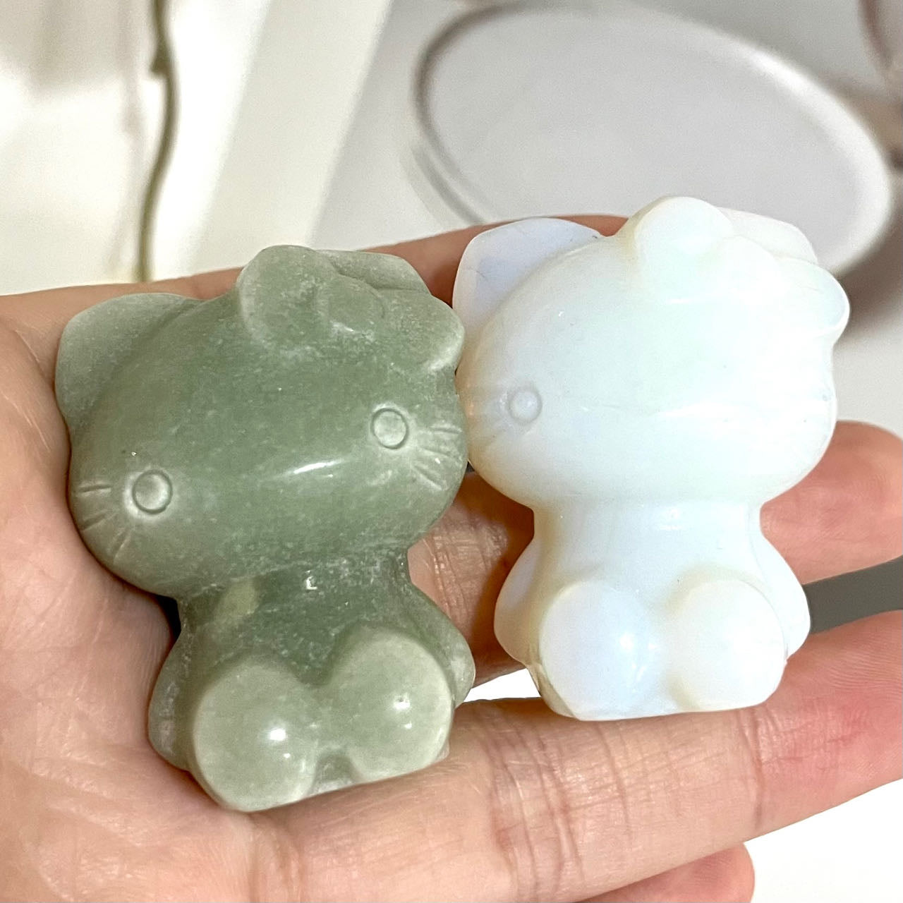 Different Maerail Hello Kitty Crystal Stochastic 10PCS Rose Quartz Clear Quartz Black Obsidian Green Aventurine Kiwi Jasper Healing Crystal From IG Crystal